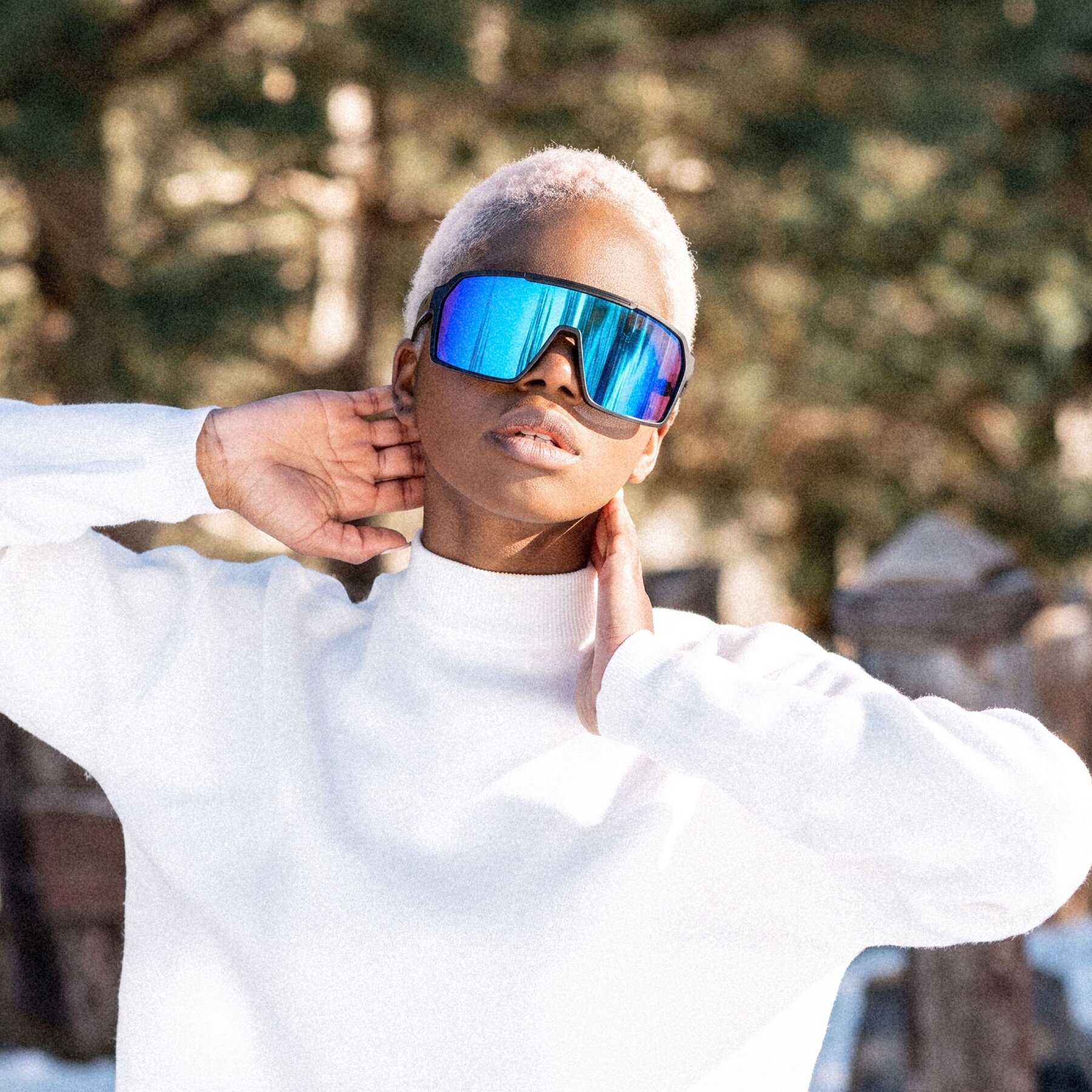 #1 Lifestyle photo of a model wearing Flux XF