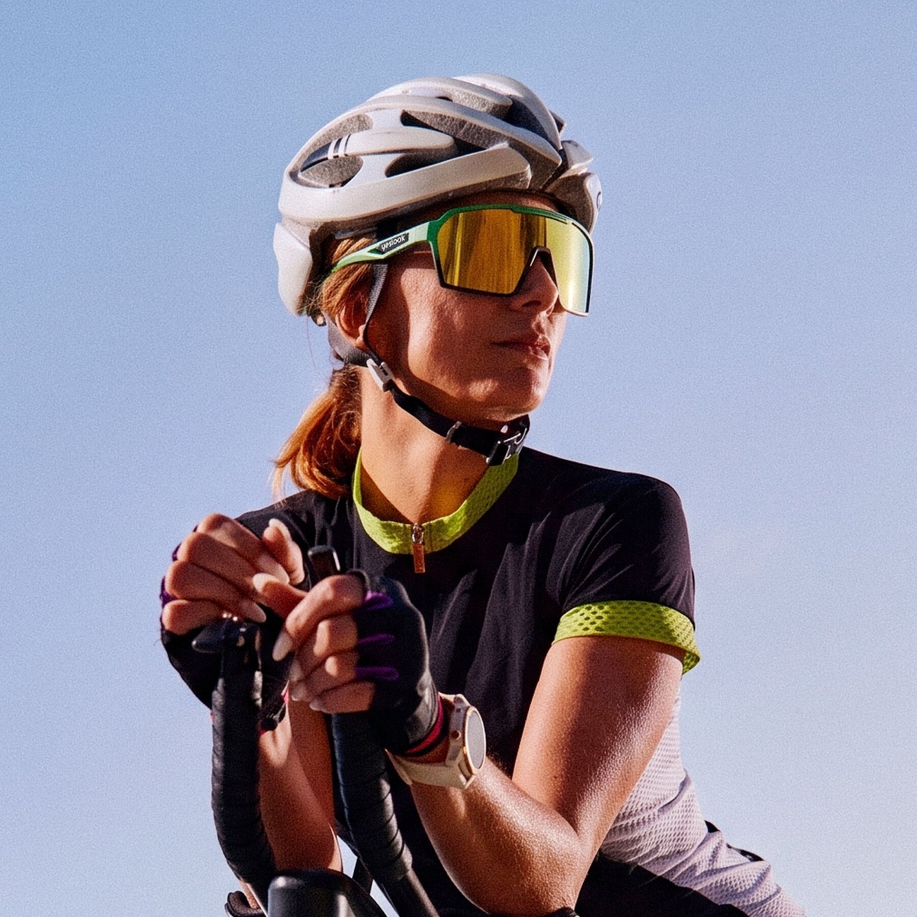 #1 Lifestyle photo of a model wearing Flux XF