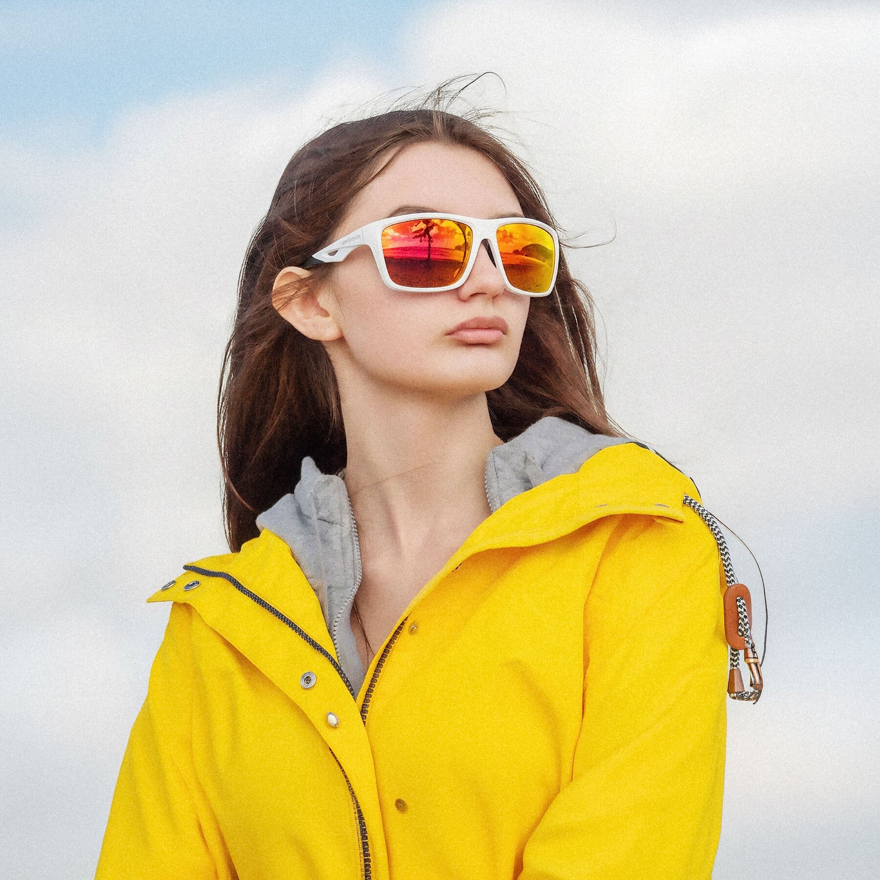 #1 Lifestyle photo of a model wearing Blizzard XF