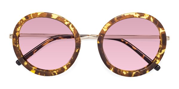 Front of Bloom in Transparent Tortoise