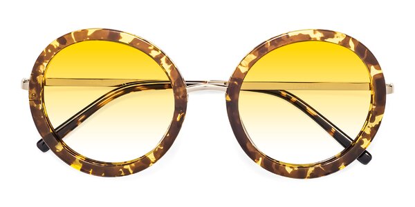 Front of Bloom in Transparent Tortoise