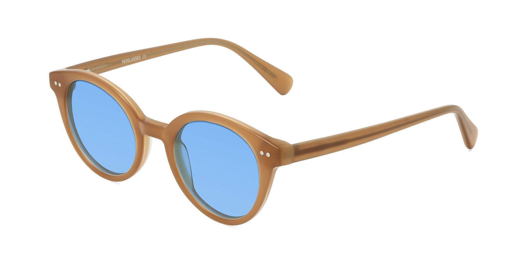 Angle of Bellion in Caramel with Medium Blue Tinted Lenses