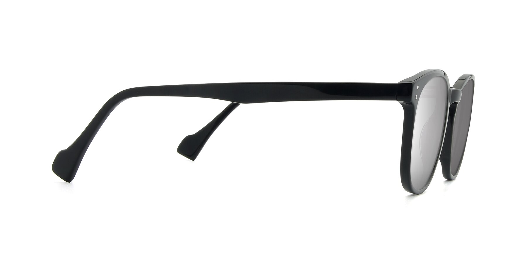 Side of 17293 in Black with Silver Mirrored Lenses