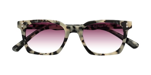 Front of Medhi in Ivory Tortoise