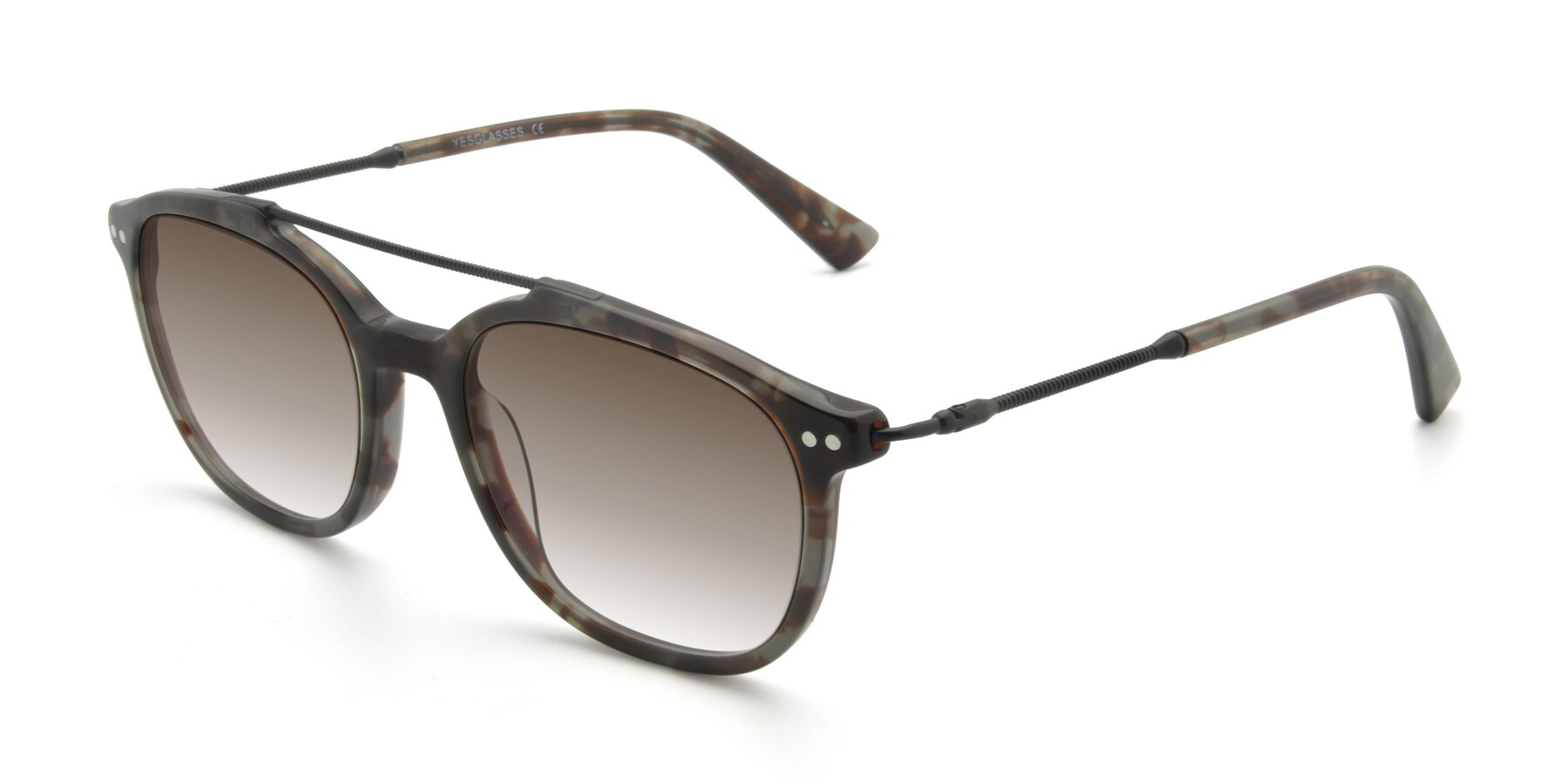 Angle of 17150 in Tortoise Navy with Brown Gradient Lenses