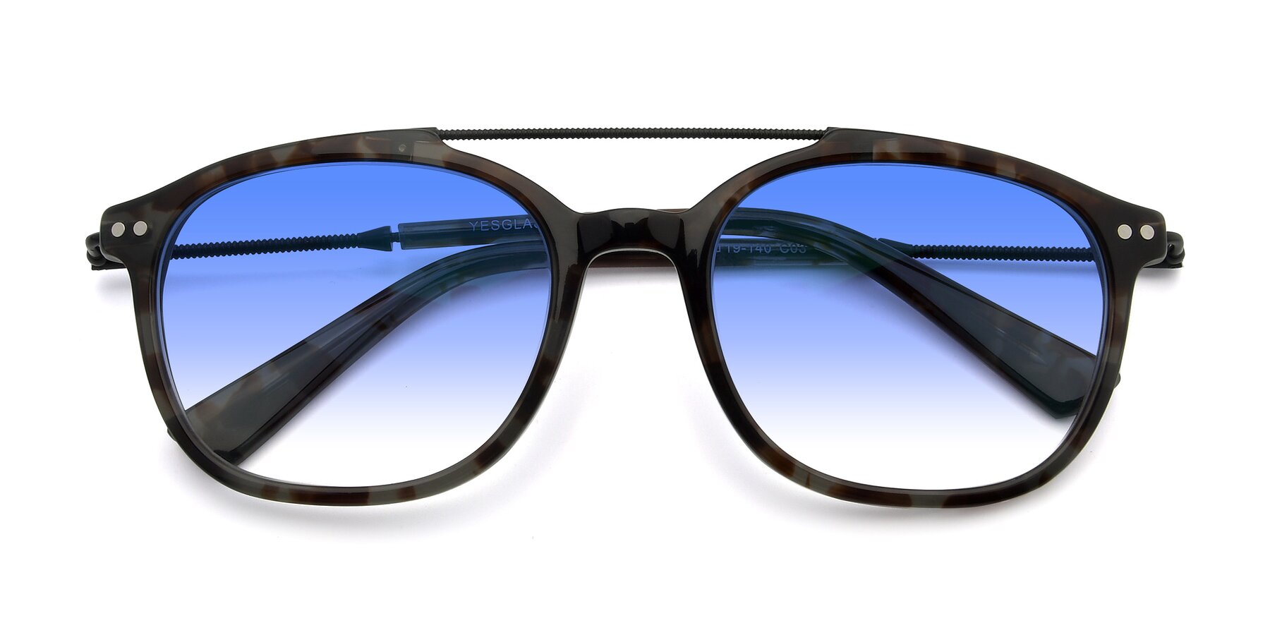 Folded Front of 17150 in Tortoise Navy with Blue Gradient Lenses