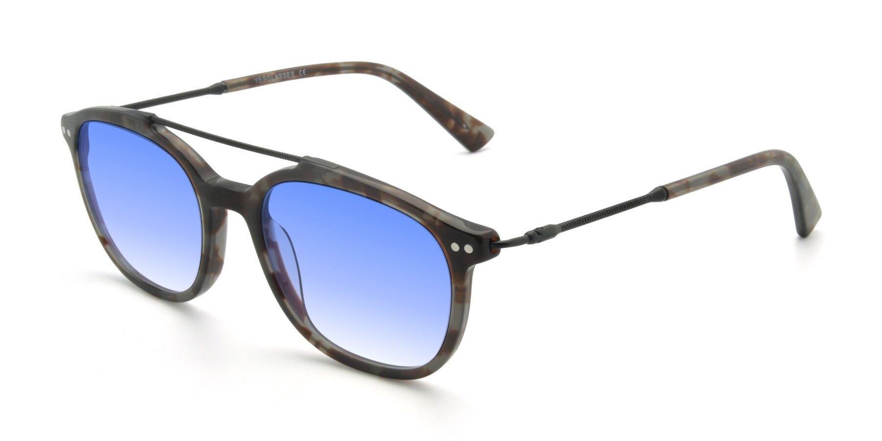 Angle of 17150 in Tortoise Navy with Blue Gradient Lenses