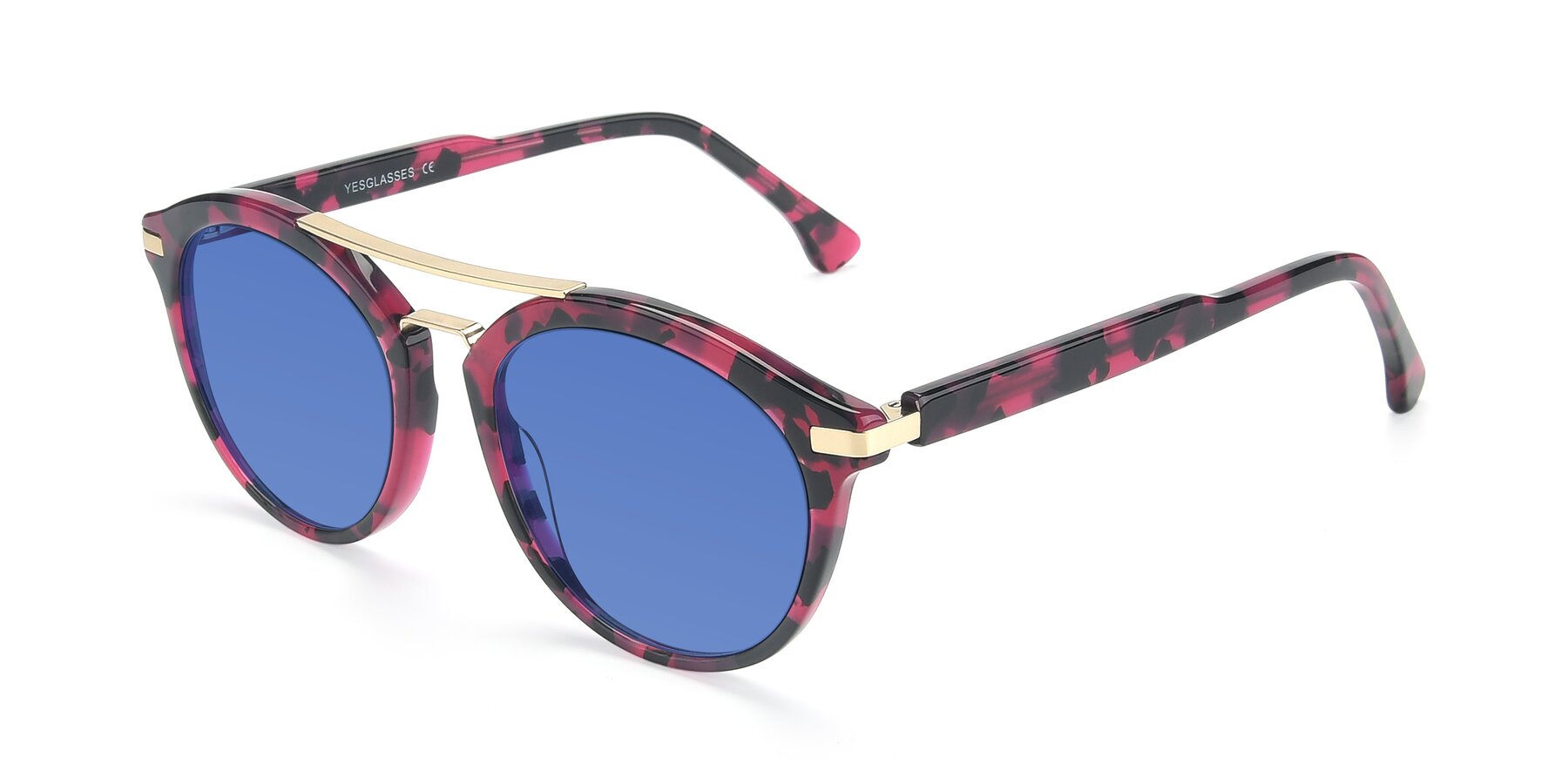 Angle of 17236 in Wine Tortoise with Blue Tinted Lenses
