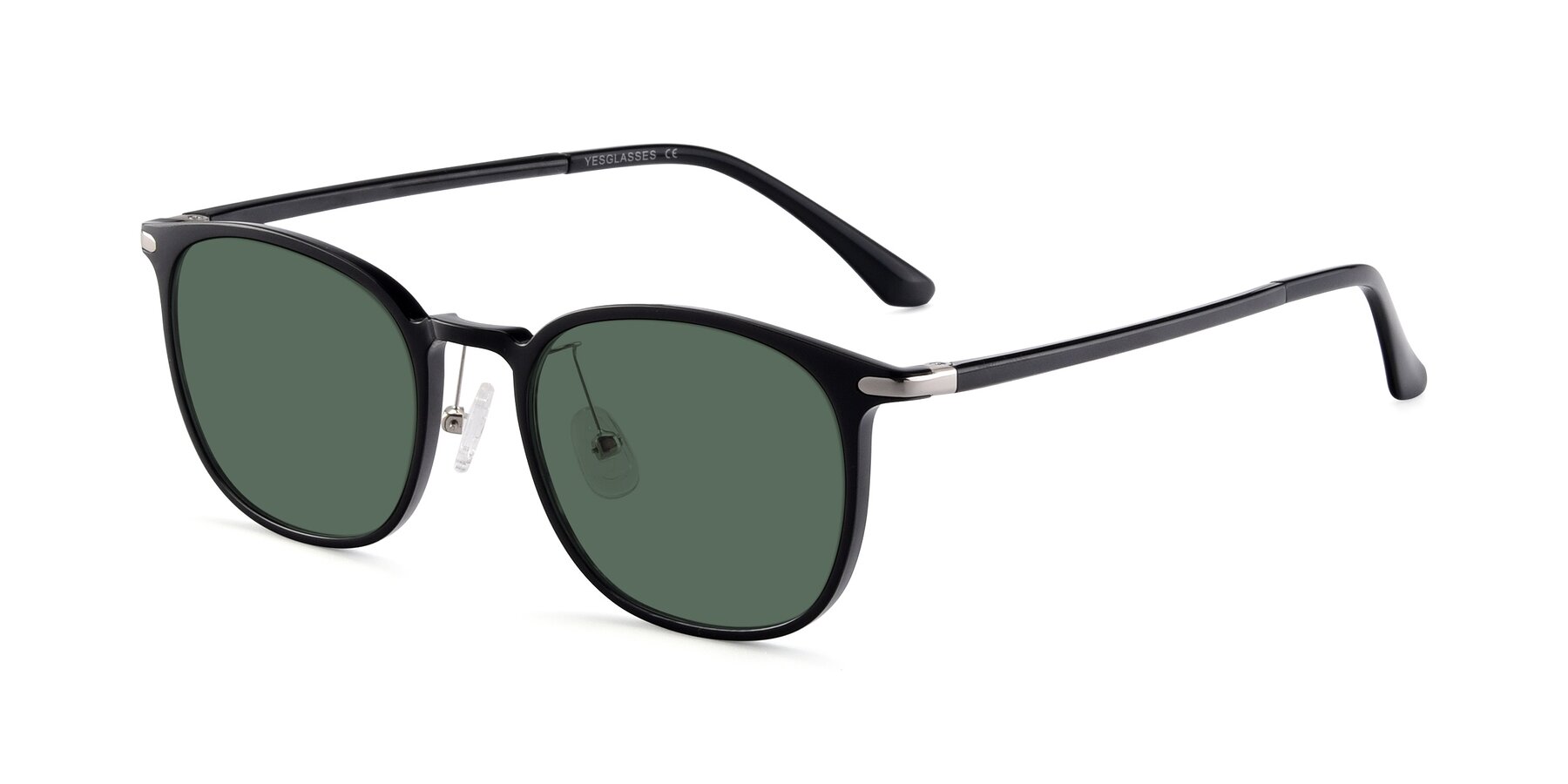 Angle of Melinda in Black with Green Polarized Lenses