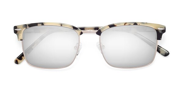 Front of 17464 in Tortoise / Gold