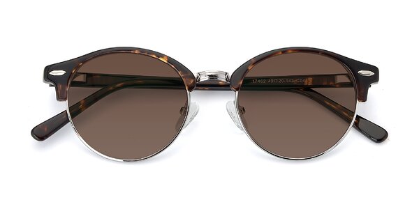 Front of 17462 in Tortoise / Silver