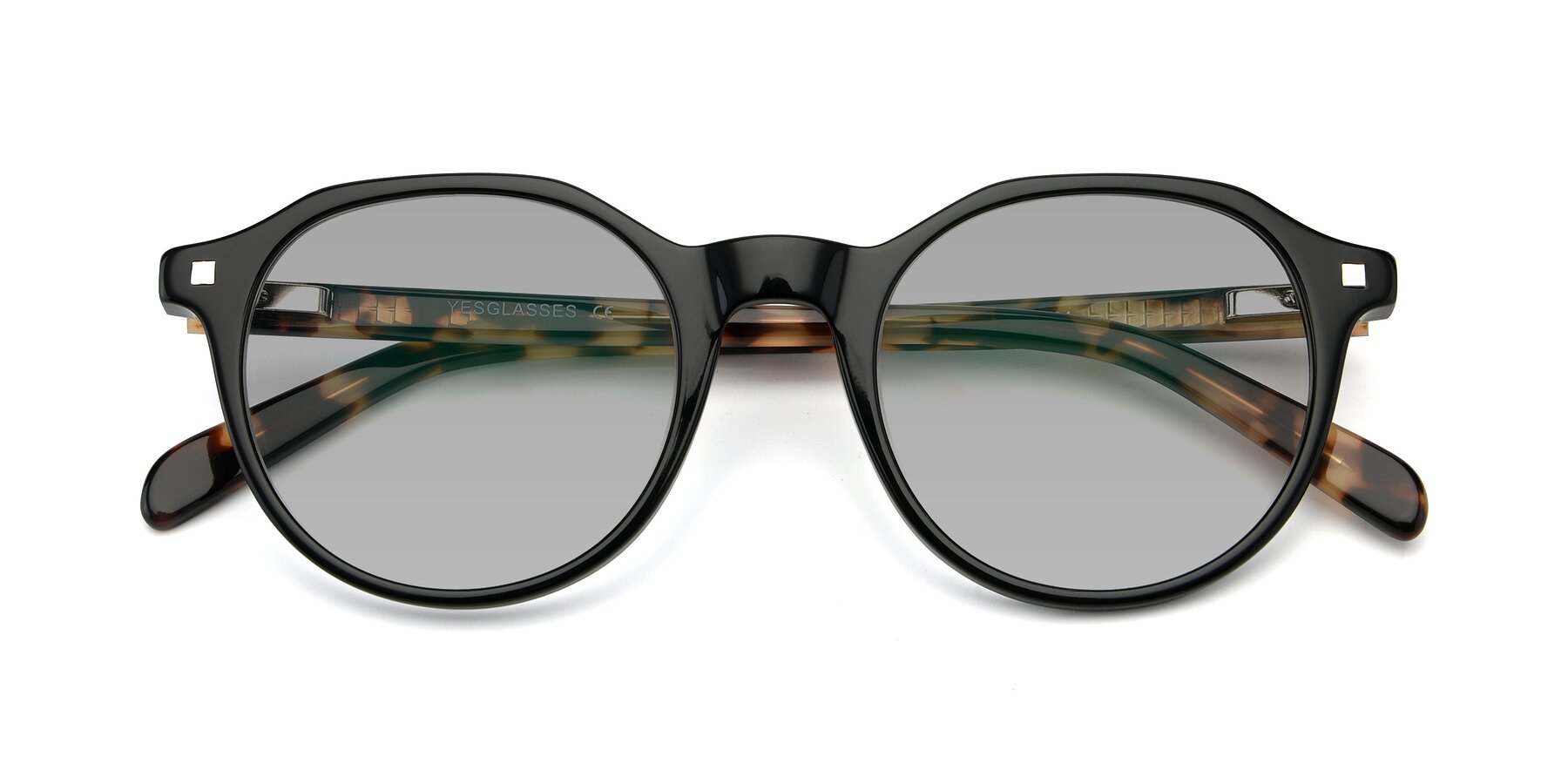 Folded Front of 17425 in Black with Light Gray Tinted Lenses