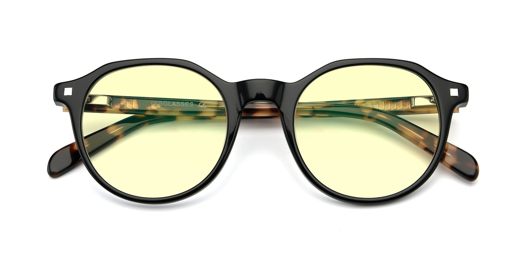 Folded Front of 17425 in Black with Light Yellow Tinted Lenses