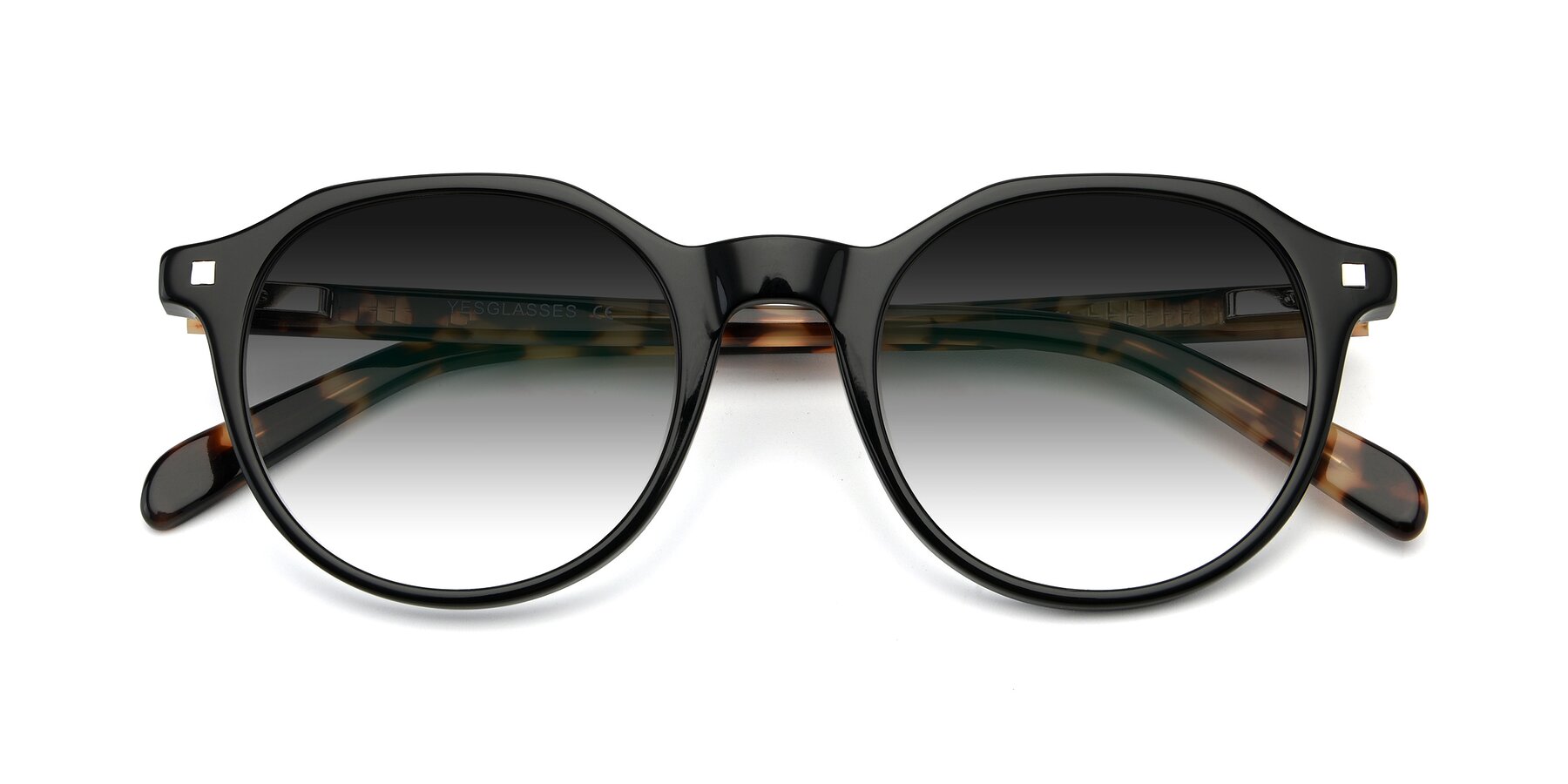 Folded Front of 17425 in Black with Gray Gradient Lenses