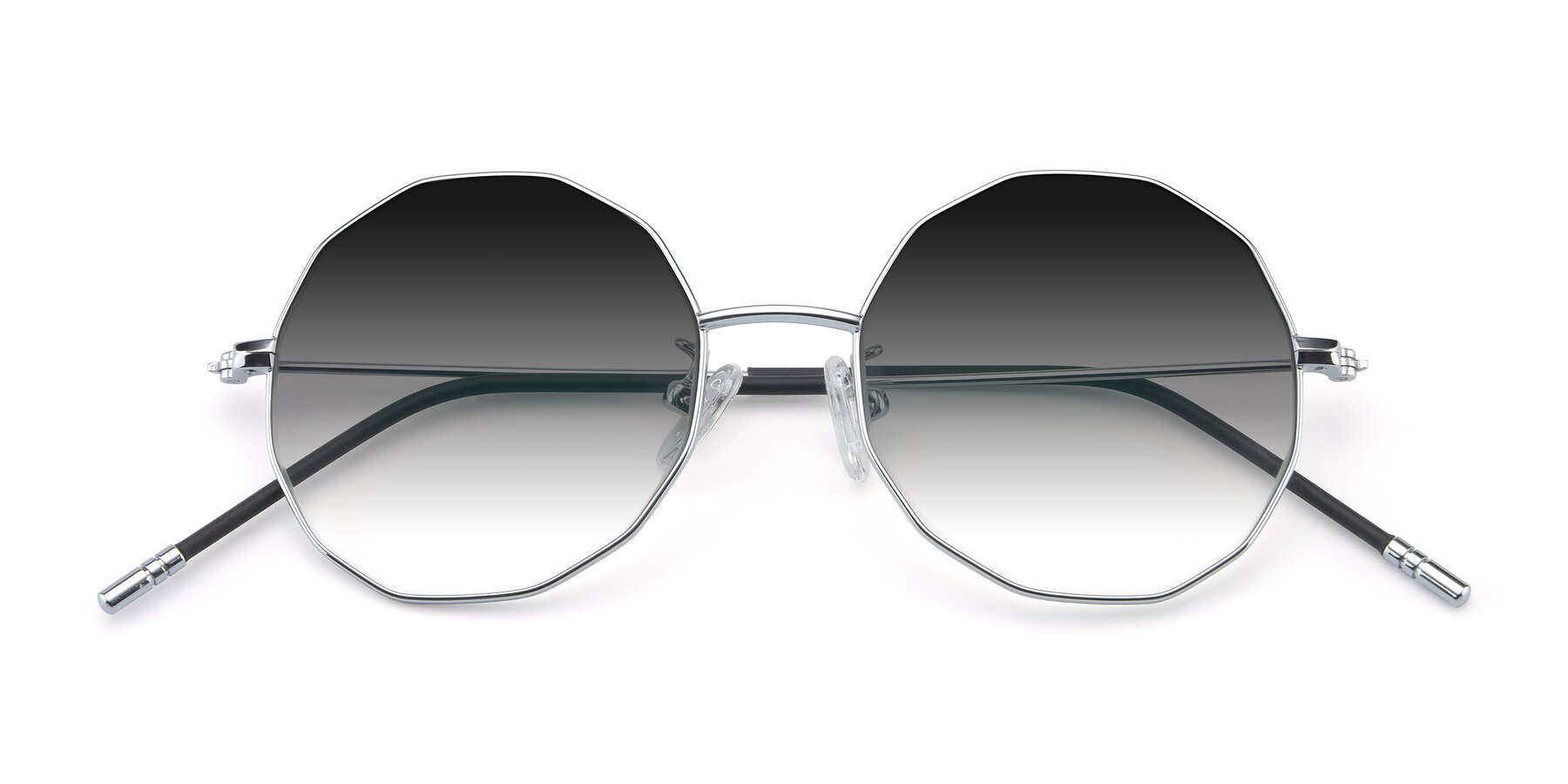 Folded Front of Dreamer in Silver with Gray Gradient Lenses