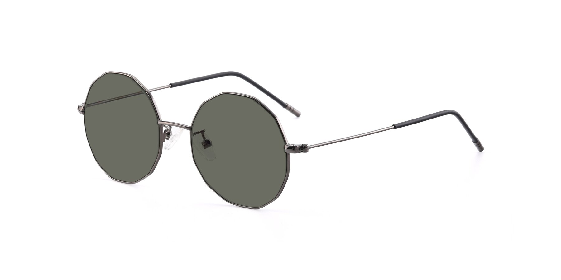 Angle of Dreamer in Gunmetal with Gray Polarized Lenses
