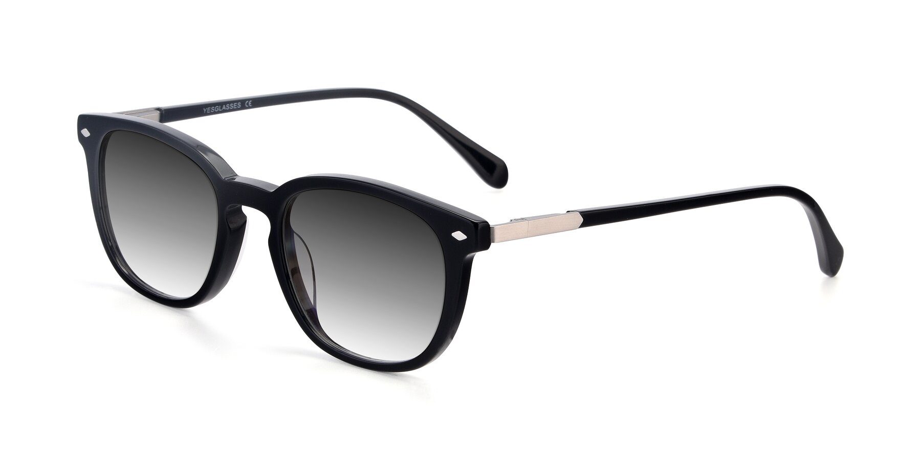 Angle of 17578 in Black with Gray Gradient Lenses