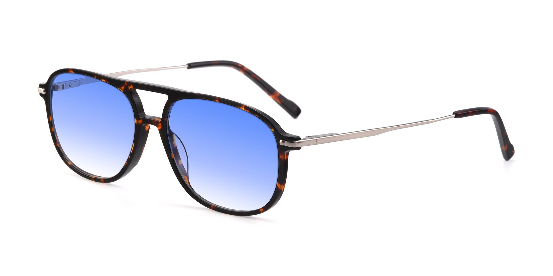 Angle of 17580 in Tortoise with Blue Gradient Lenses