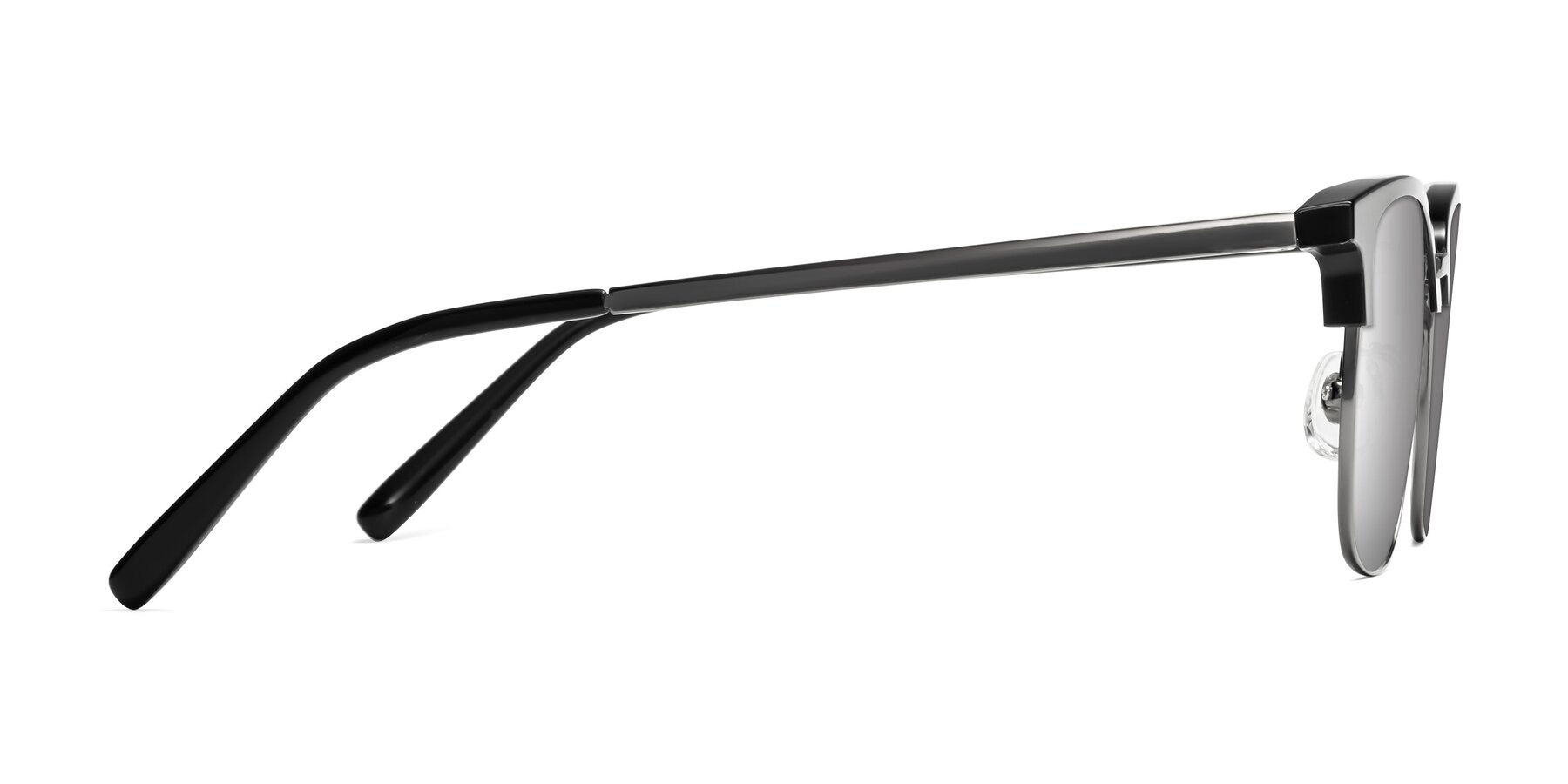 Side of Milpa in Black-Gunmetal with Silver Mirrored Lenses
