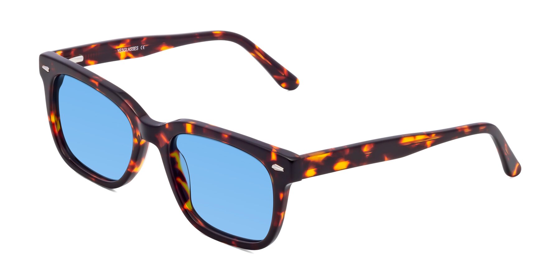 Angle of 1052 in Red Tortoise with Medium Blue Tinted Lenses