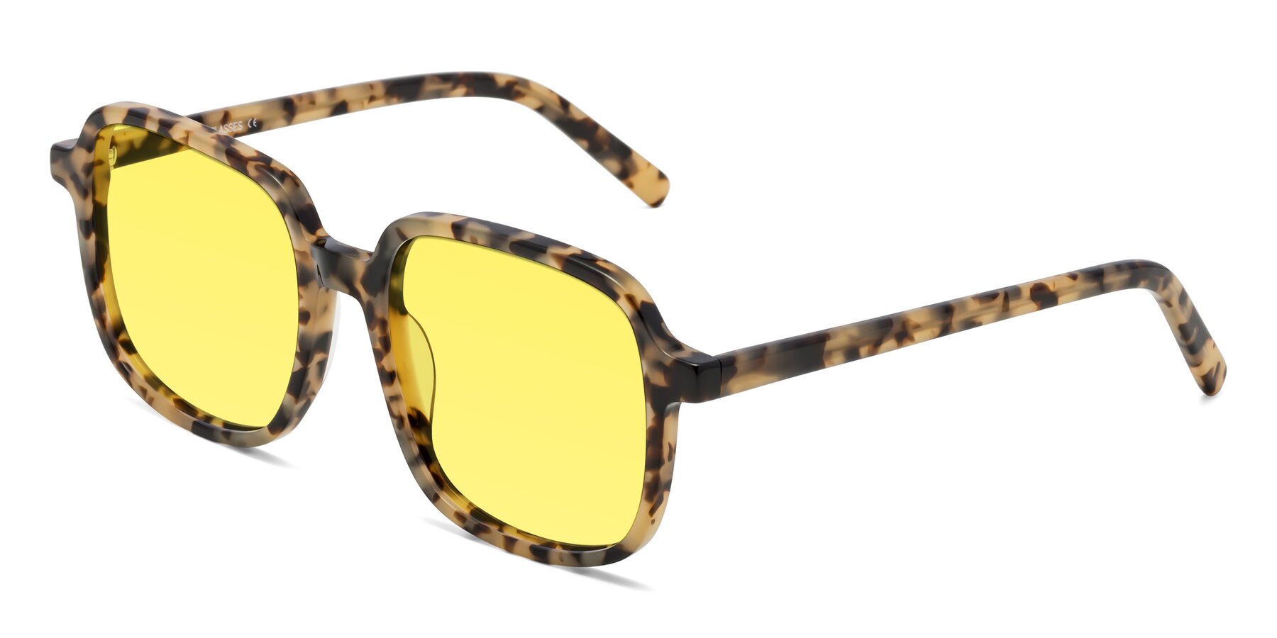 Angle of Water in Tortoise with Medium Yellow Tinted Lenses