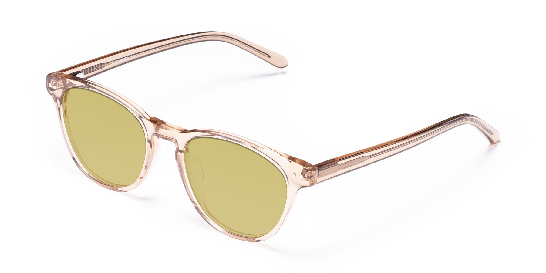 Angle of Blaze in light Brown with Medium Champagne Tinted Lenses