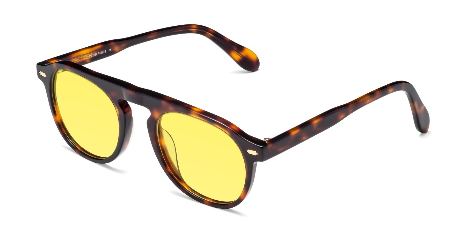 Angle of Mufasa in Tortoise with Medium Yellow Tinted Lenses