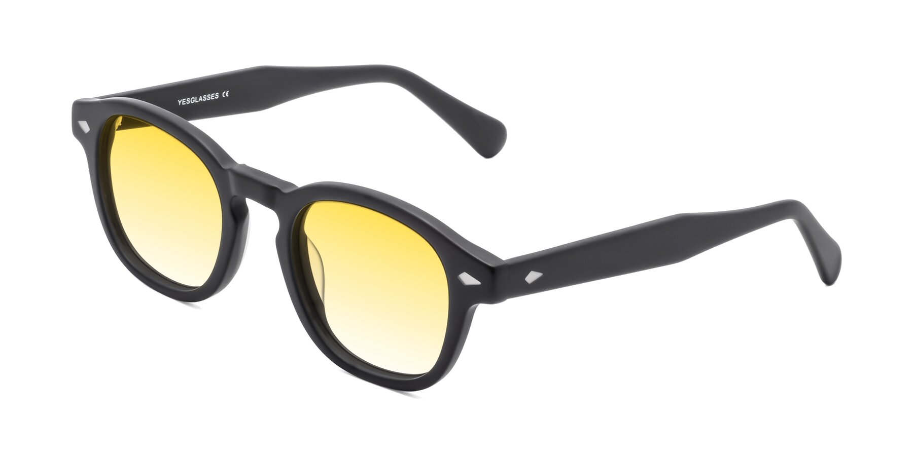 Angle of WALL-E in Matte Black with Yellow Gradient Lenses