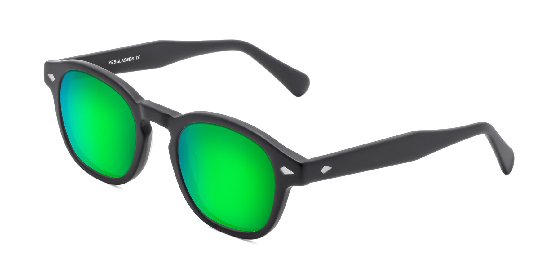 Angle of WALL-E in Matte Black with Green Mirrored Lenses