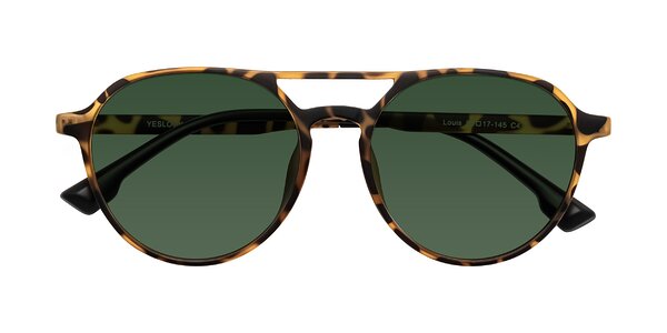 Front of Louis in Leopard-Print