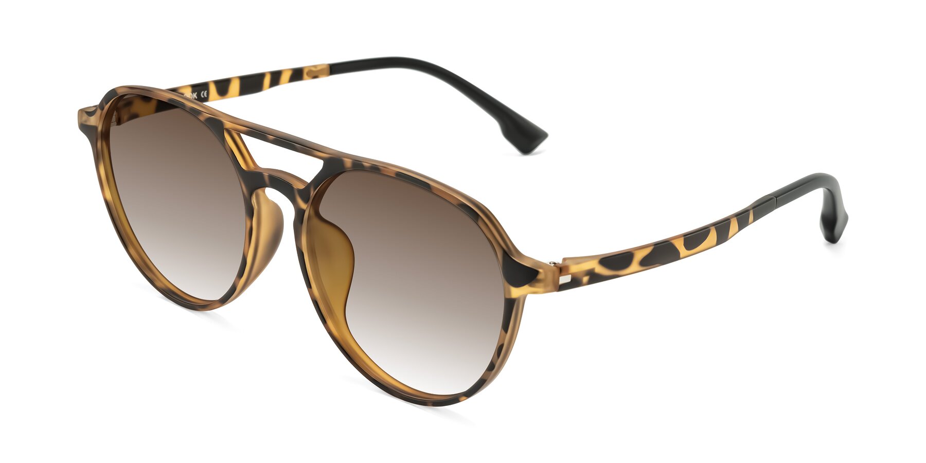 Angle of Louis in Leopard-Print with Brown Gradient Lenses