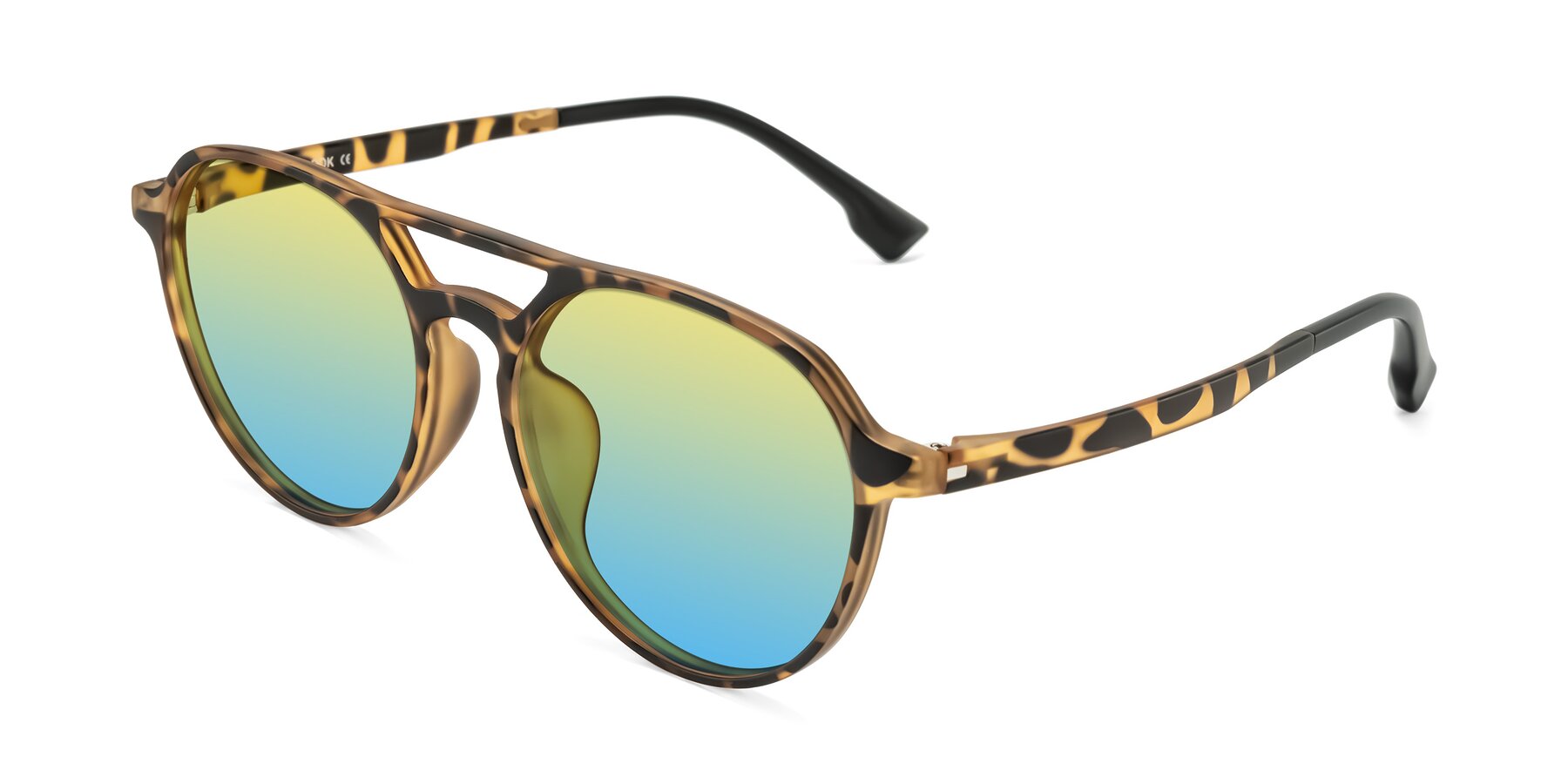 Angle of Louis in Leopard-Print with Yellow / Blue Gradient Lenses