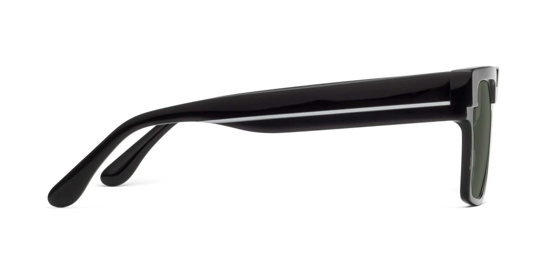 Side of Rincon in Black with Gray Polarized Lenses