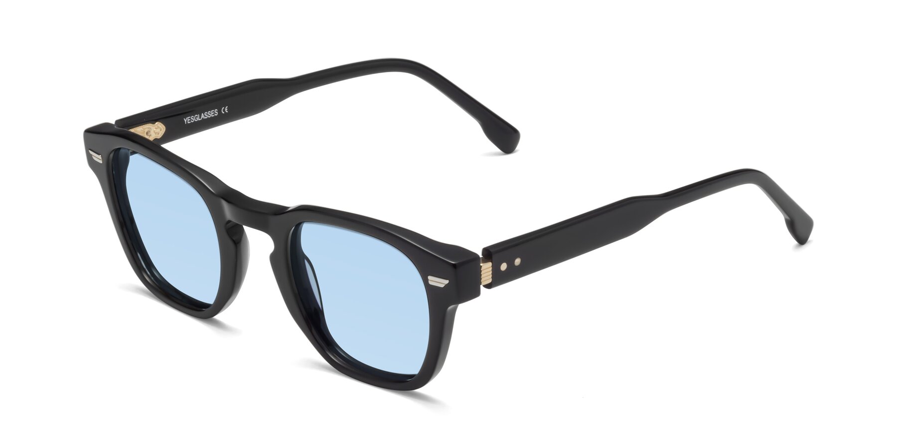 Angle of 1421 in Black with Light Blue Tinted Lenses