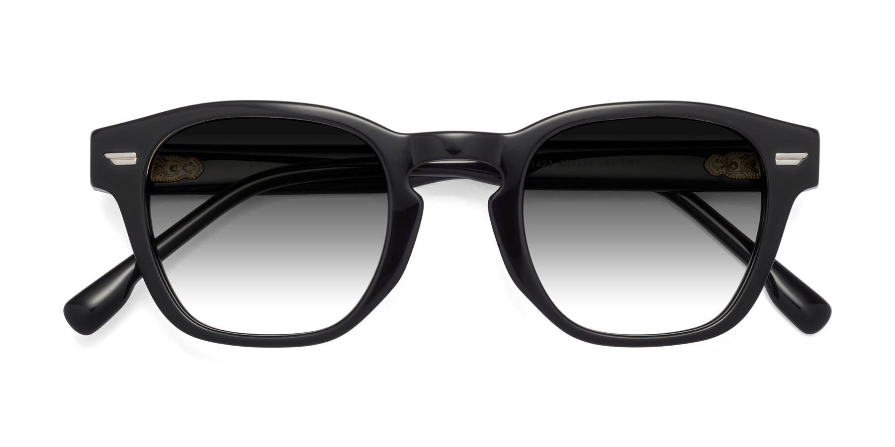 Folded Front of 1421 in Black with Gray Gradient Lenses