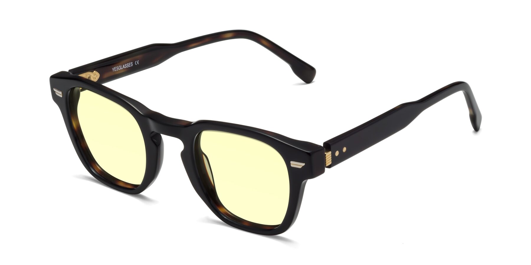 Angle of 1421 in Black-Tortoise with Light Yellow Tinted Lenses