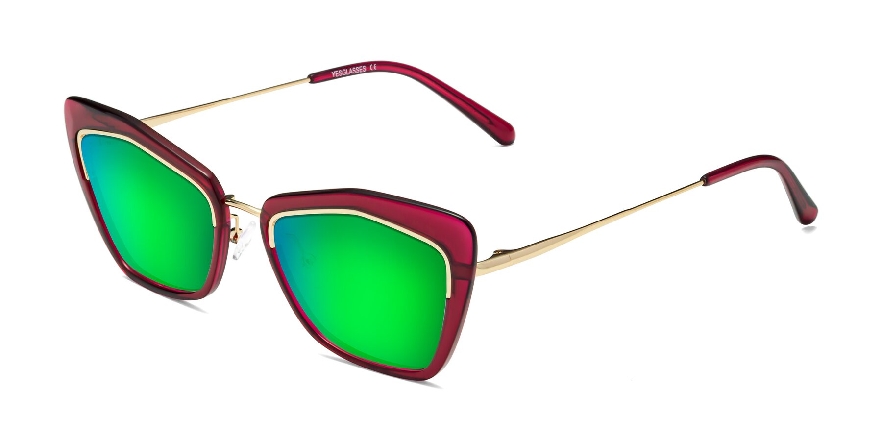 Angle of Lasso in Wine with Green Mirrored Lenses