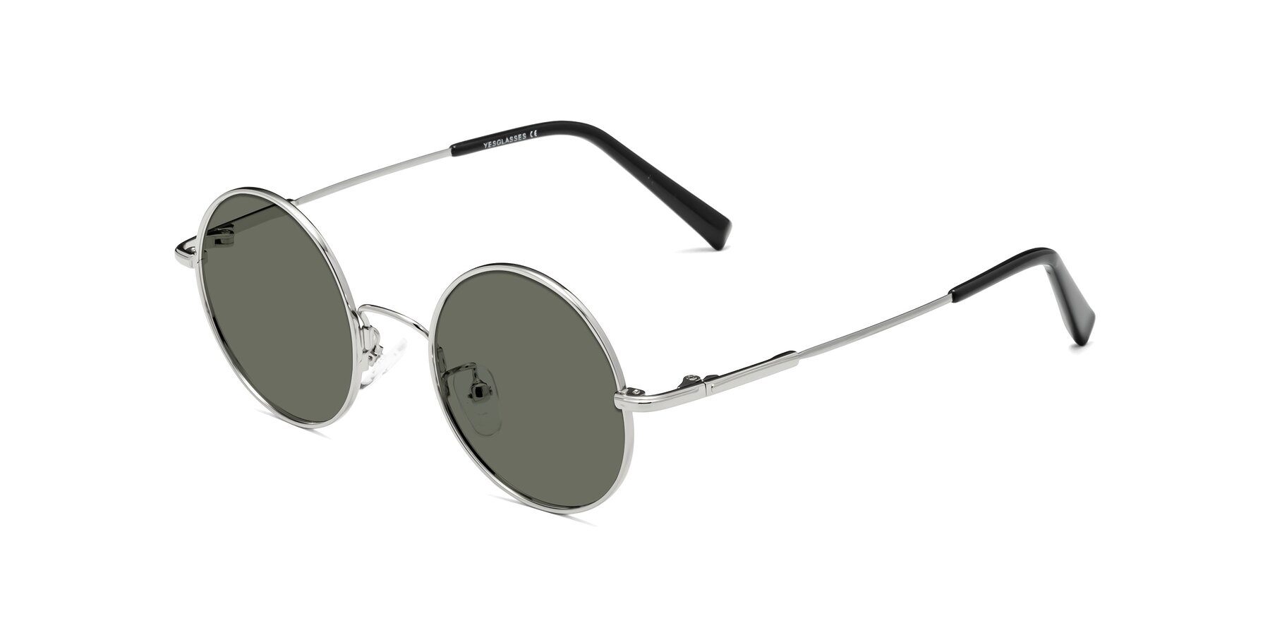Angle of Melo in Silver with Gray Polarized Lenses