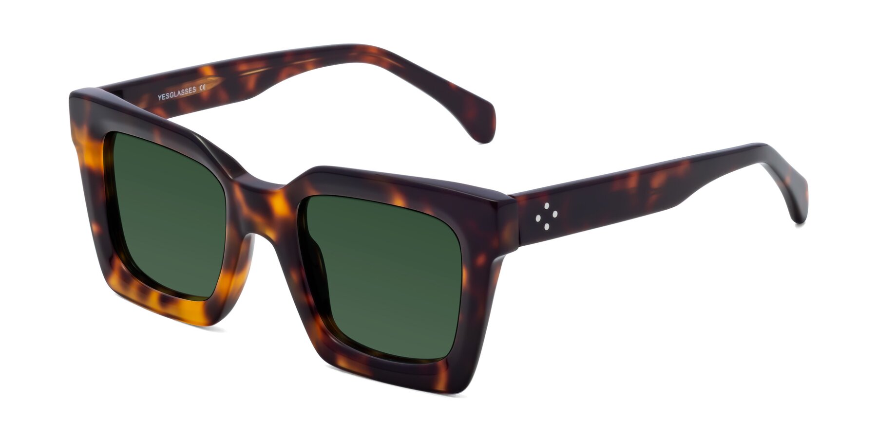 Angle of Piper in Tortoise with Green Tinted Lenses