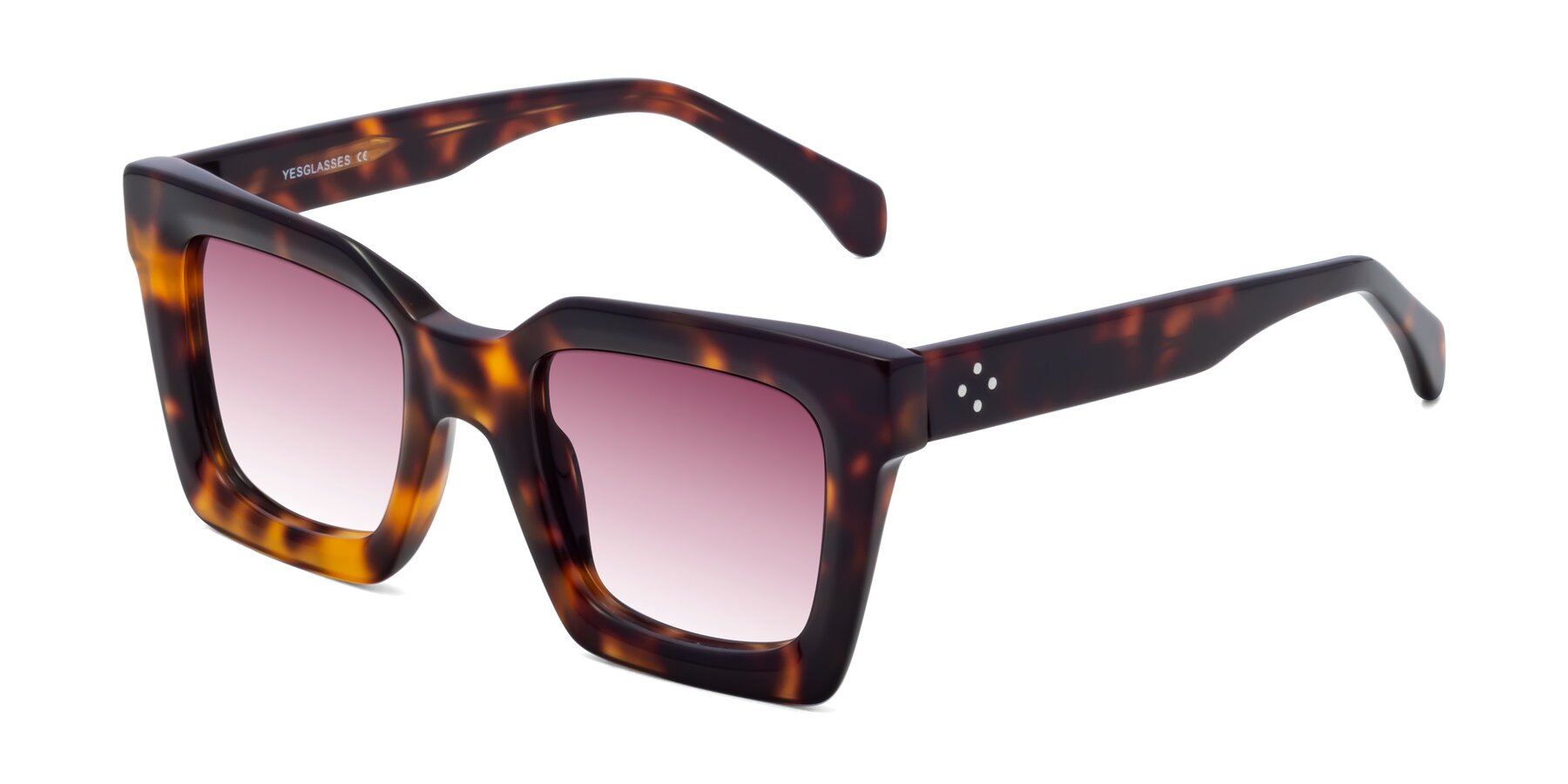 Angle of Piper in Tortoise with Wine Gradient Lenses