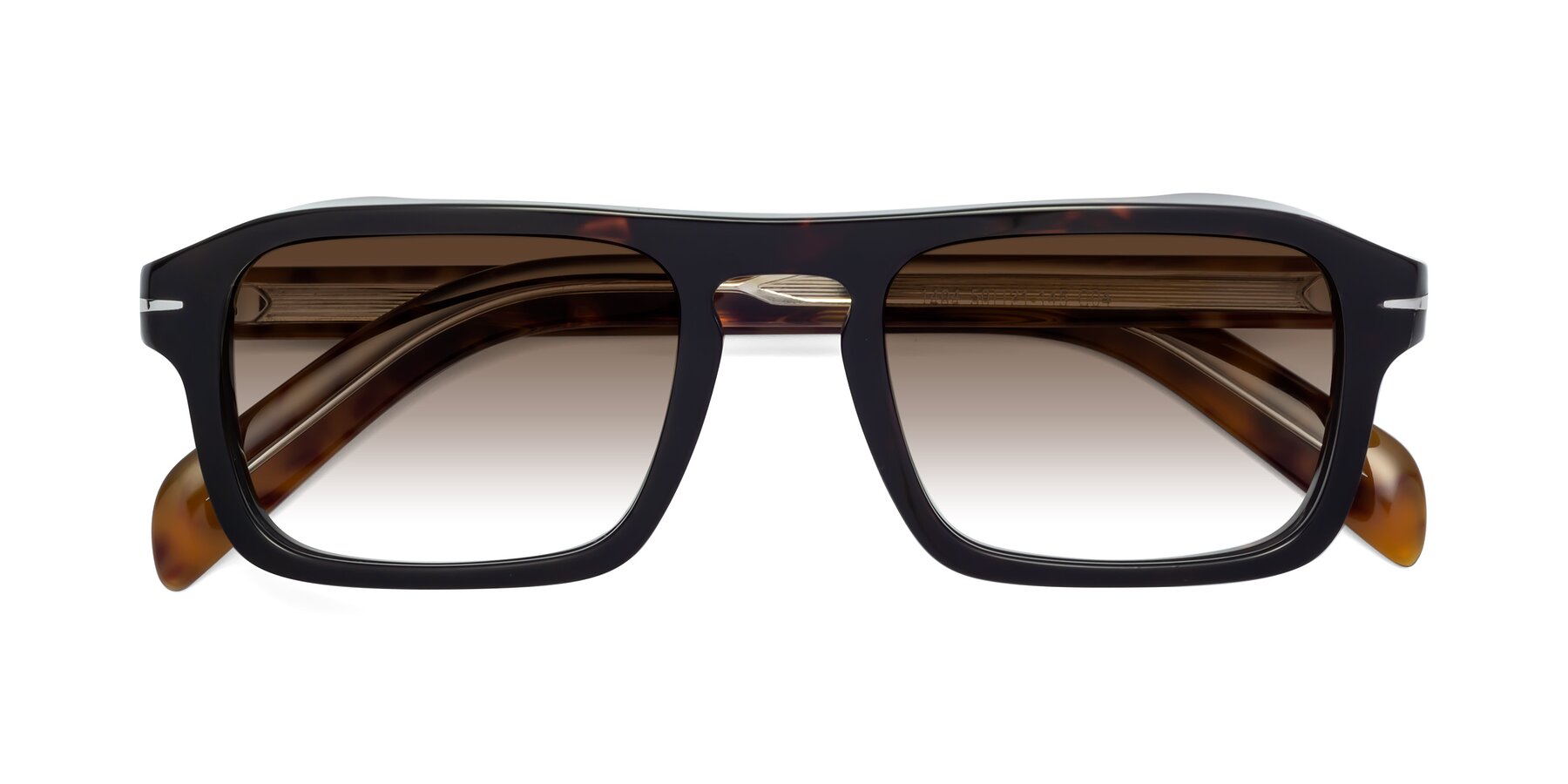 Folded Front of Evette in Tortoise with Brown Gradient Lenses