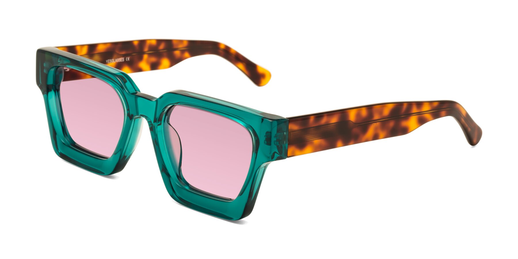 Angle of Powers in Green-Tortoise with Light Wine Tinted Lenses