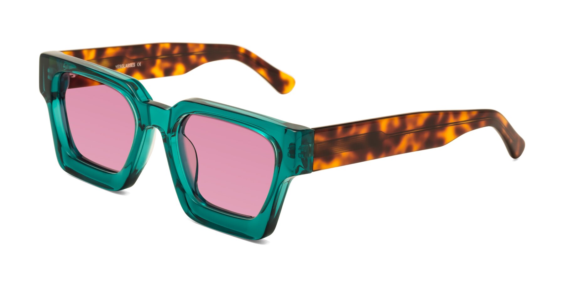 Angle of Powers in Green-Tortoise with Medium Wine Tinted Lenses