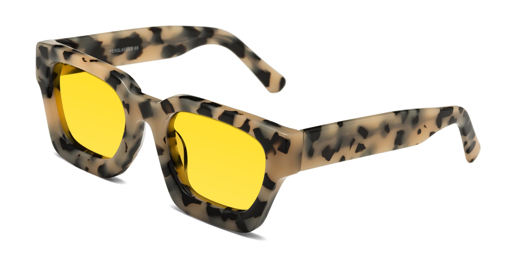 Angle of Powers in Ivory Tortoise with Yellow Tinted Lenses