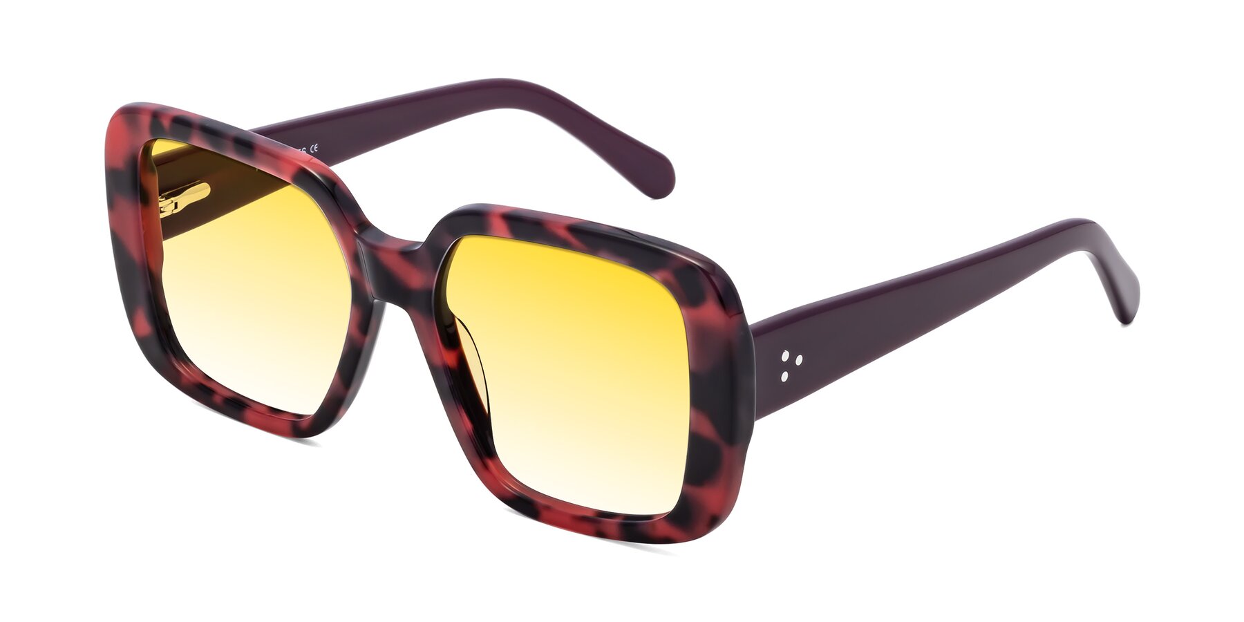 Angle of Quotus in Tortoise with Yellow Gradient Lenses