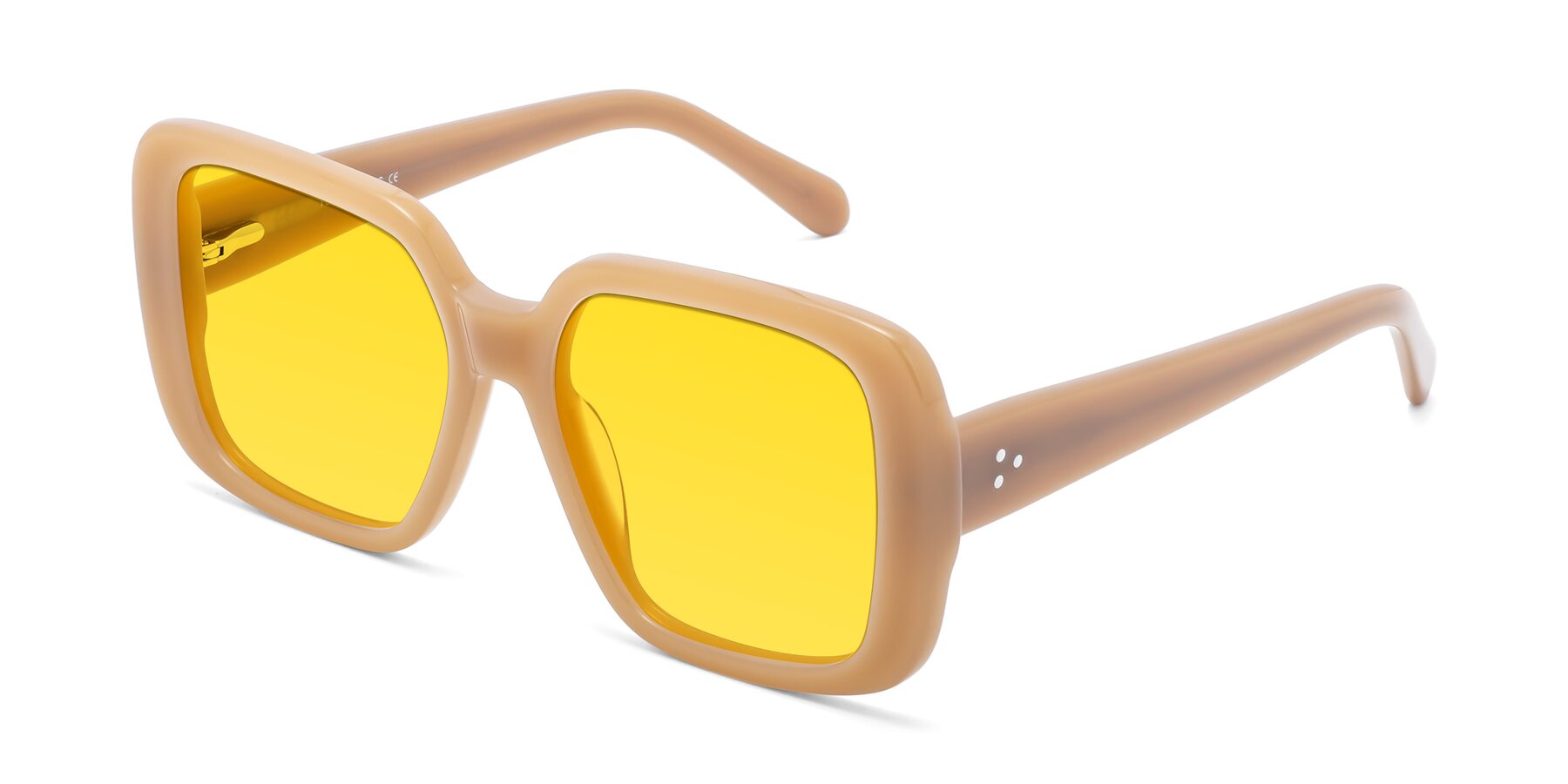 Angle of Quotus in Caramel with Yellow Tinted Lenses