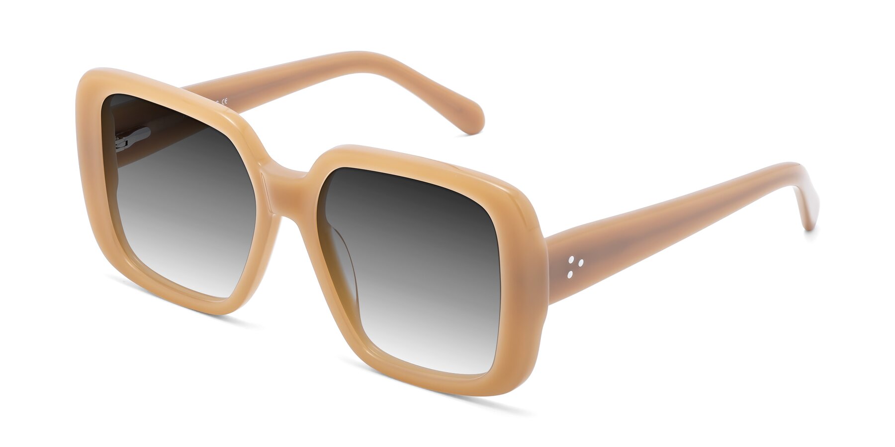 Angle of Quotus in Caramel with Gray Gradient Lenses