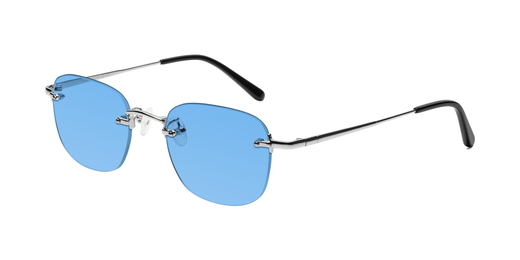 Angle of Leslie in Silver with Medium Blue Tinted Lenses