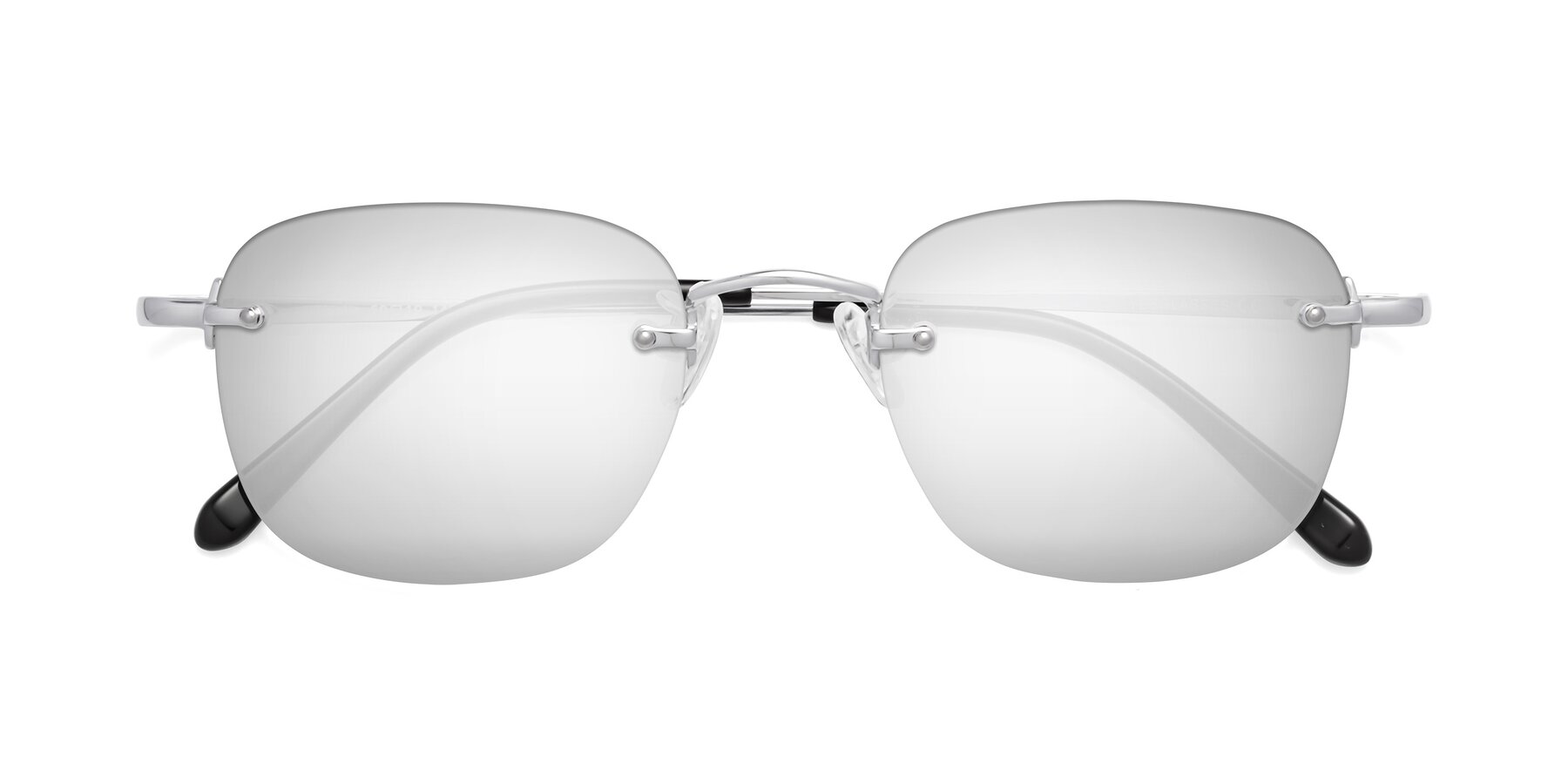 Folded Front of Leslie in Silver with Silver Mirrored Lenses
