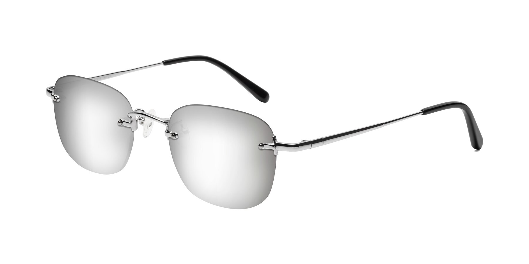 Angle of Leslie in Silver with Silver Mirrored Lenses